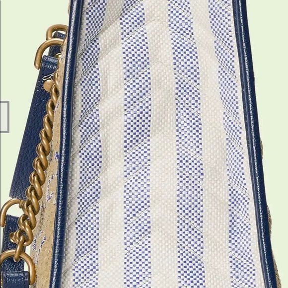 GG Marmont medium matelassé tote - Picture 3 of 5